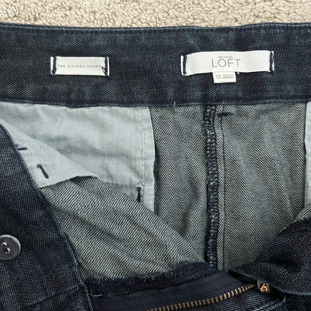 Final Price - LOFT - Dark Wash Denim Jean Shorts - Picture 3 of 6